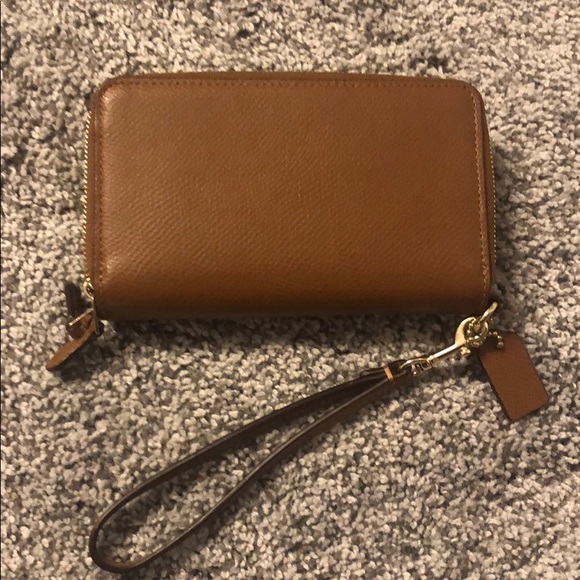 Coach wristlet - Picture 5 of 6